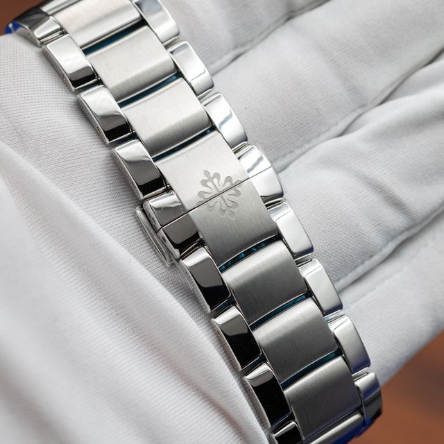 Patek Philippe Complications 5905/1A-001 Image 3